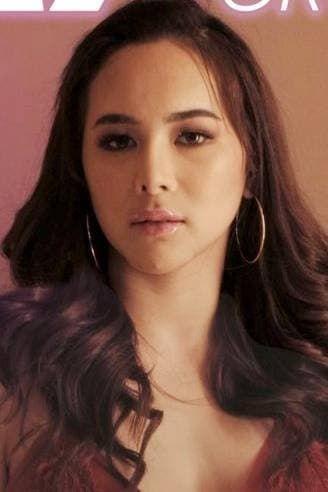 Julia Victoria backdrop