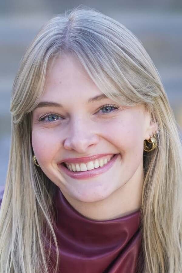 Zaya Sabrina backdrop