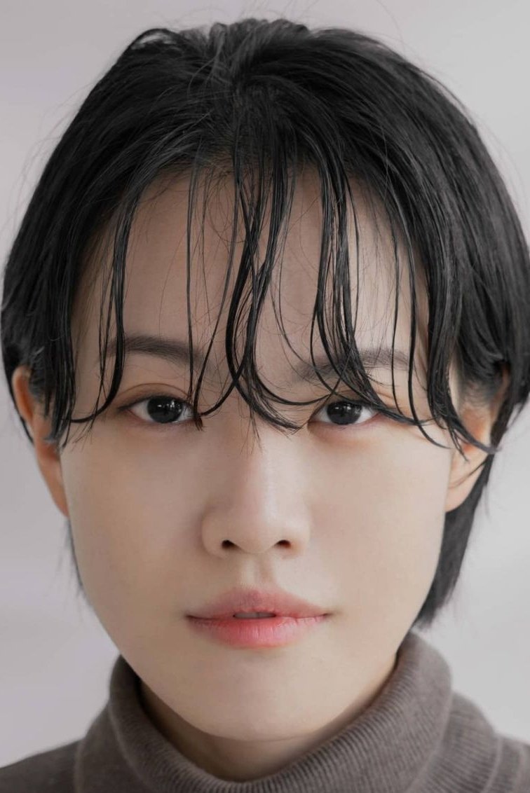 Kim In-kyung backdrop