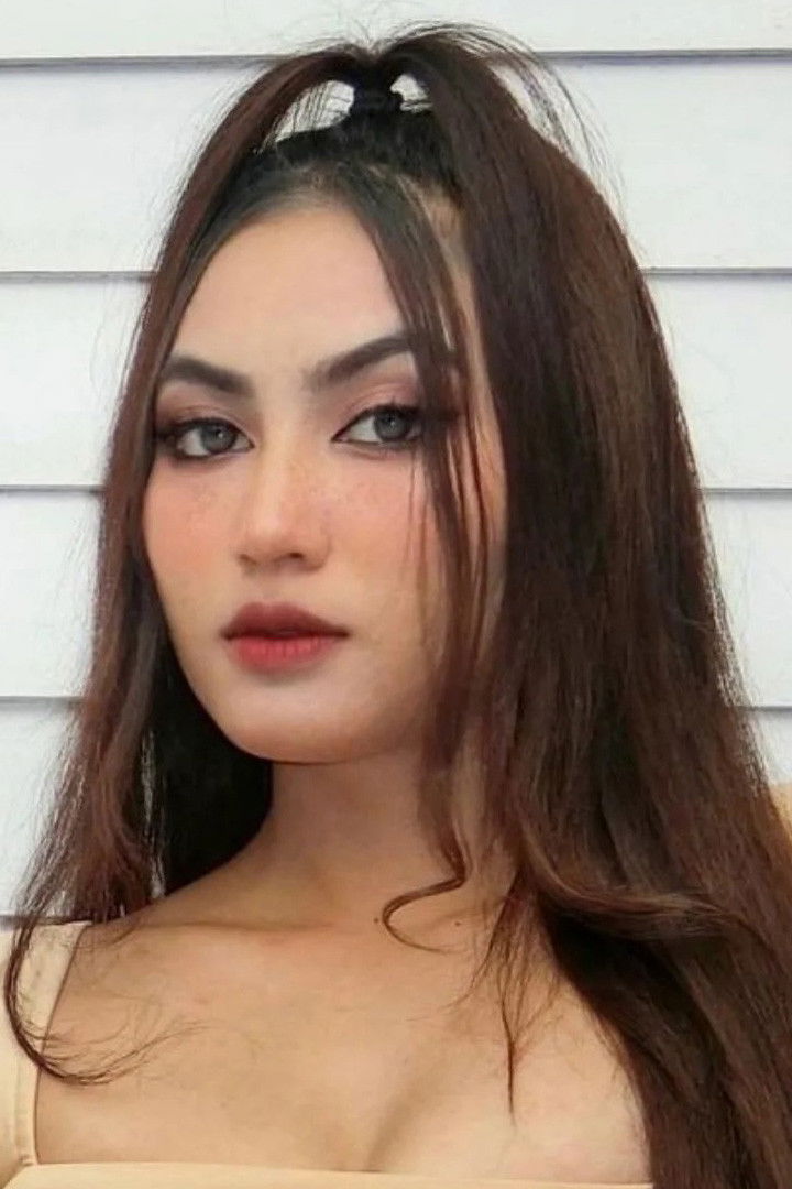 Erynn Abdullah backdrop