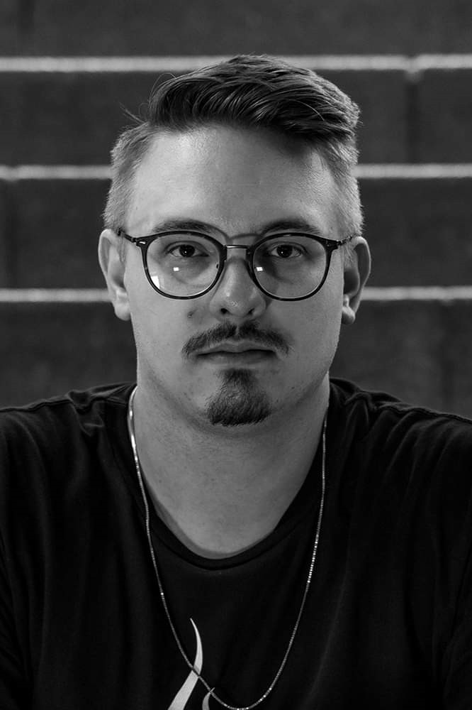 Maximilian Maier backdrop