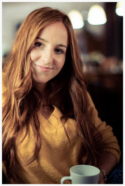 Lisa Hauptlorenz backdrop