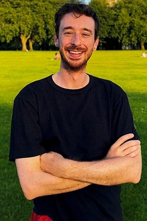 Daniel England: Danijel Inglënd backdrop