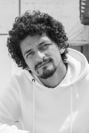 Job Mansilla backdrop