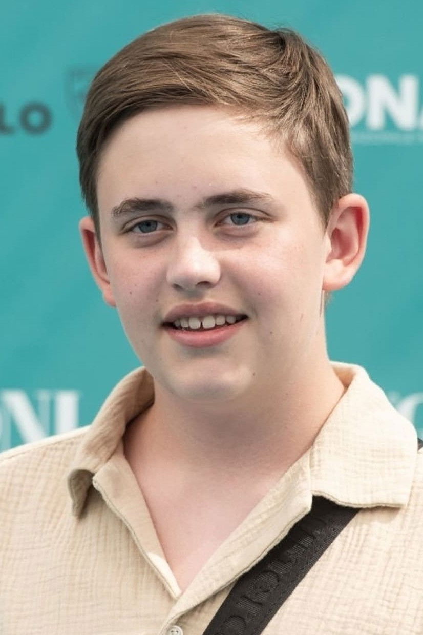 Oliver Cypriano backdrop