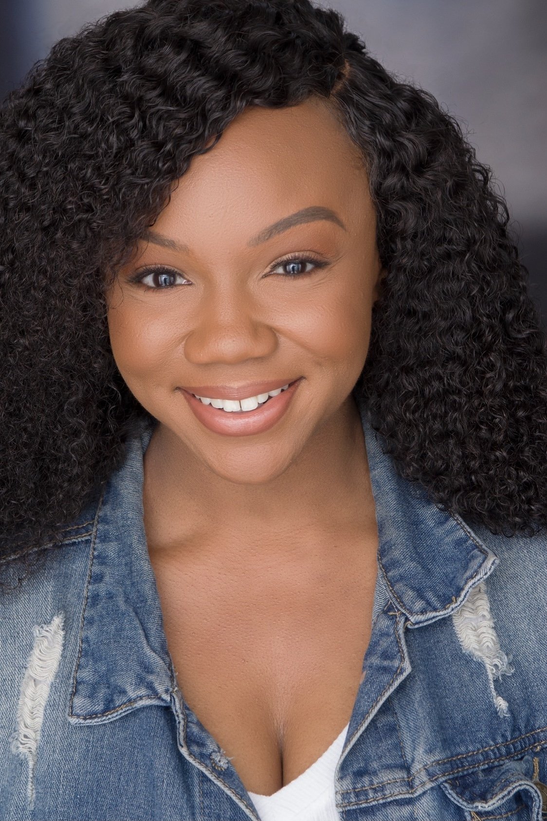 Jessica Law-Davis backdrop