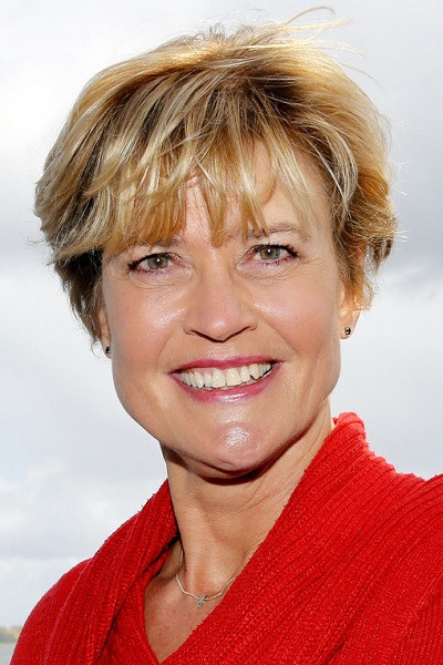 Olga Commandeur backdrop