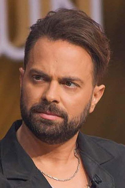 Ilias Vrettos backdrop