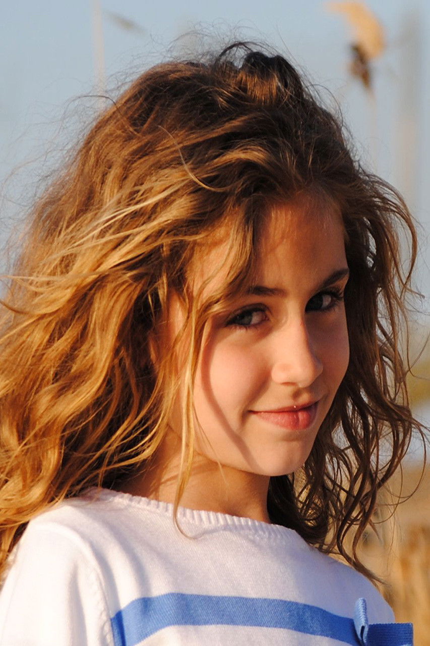 Marta Villa backdrop