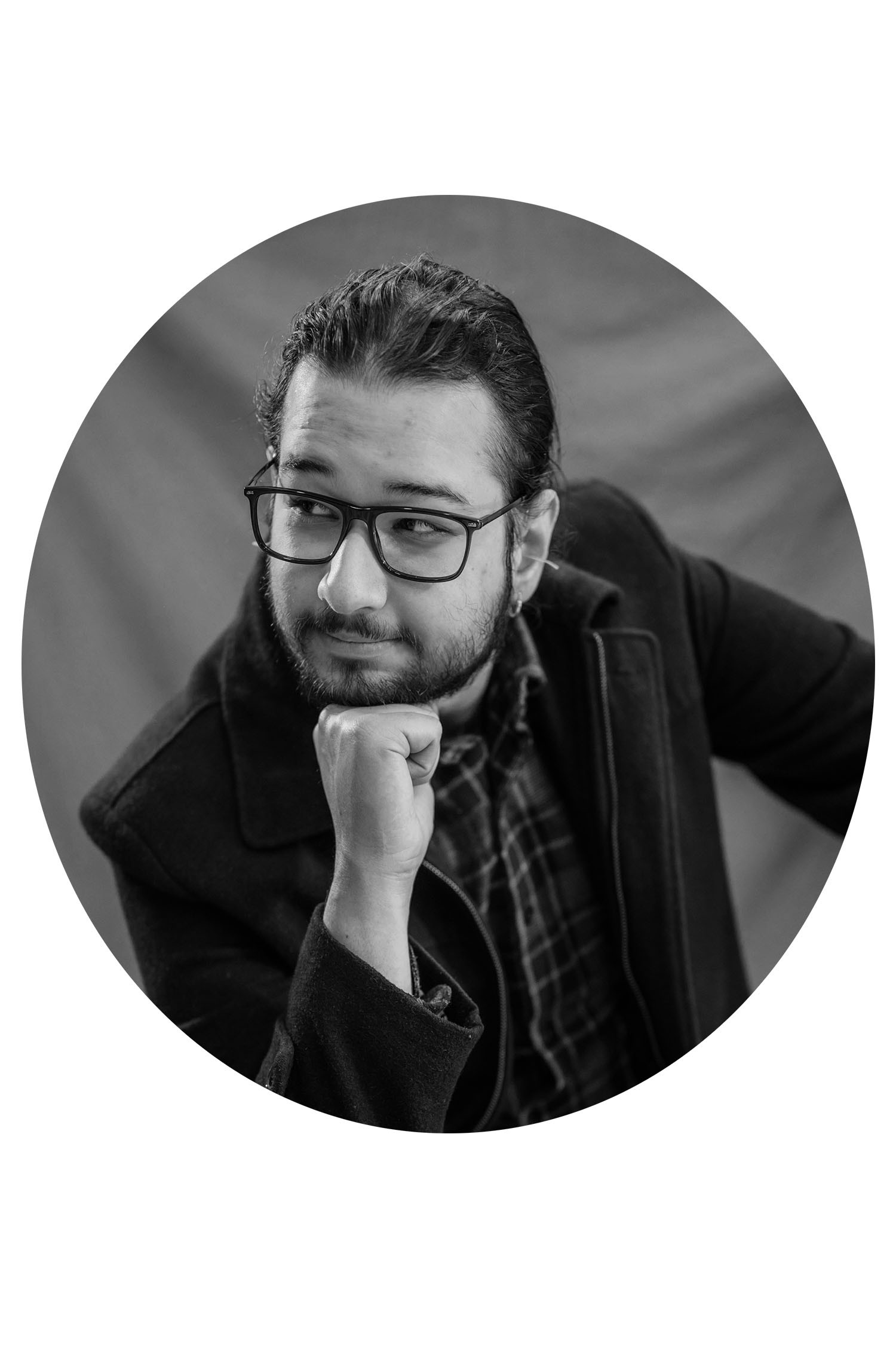 Facundo Gómez backdrop