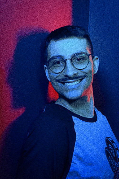 Vitor Oliveira Carvalho backdrop