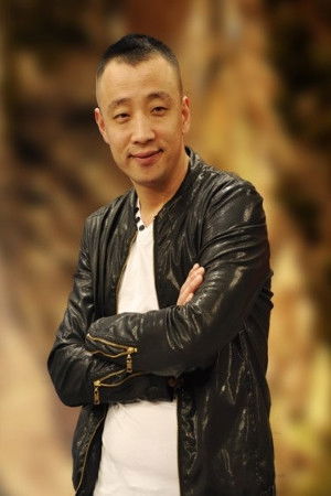 Xiaofei Sun backdrop