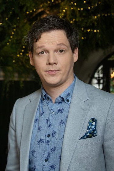 Aleksandras Kleinas backdrop