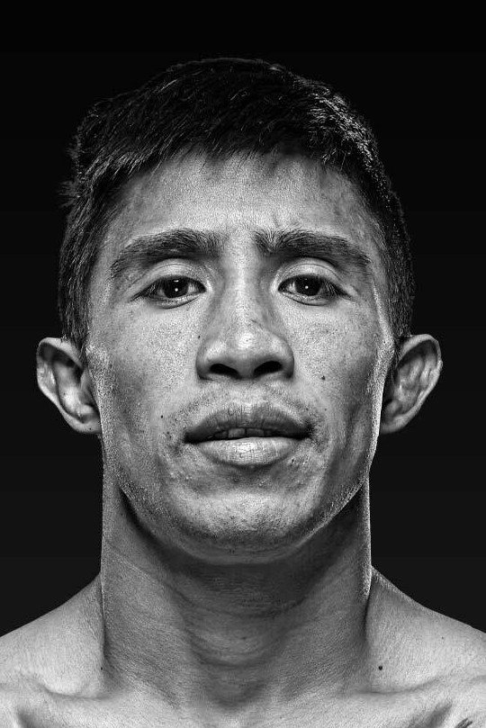 Julio Cesar Martinez backdrop