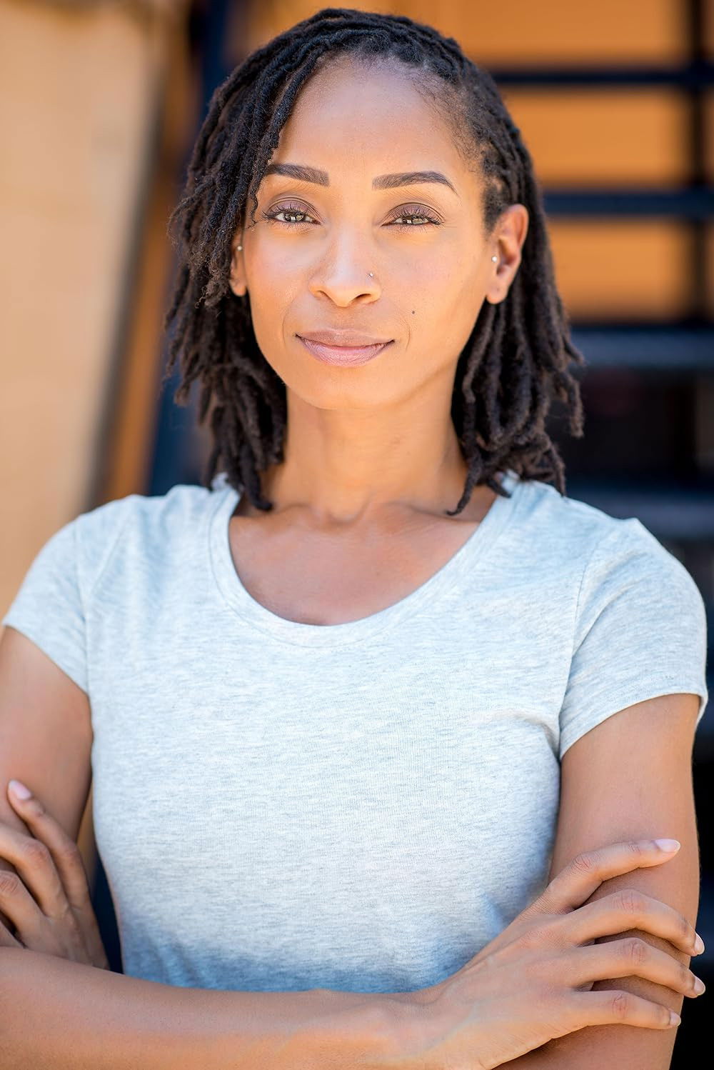 Amanda Manez backdrop