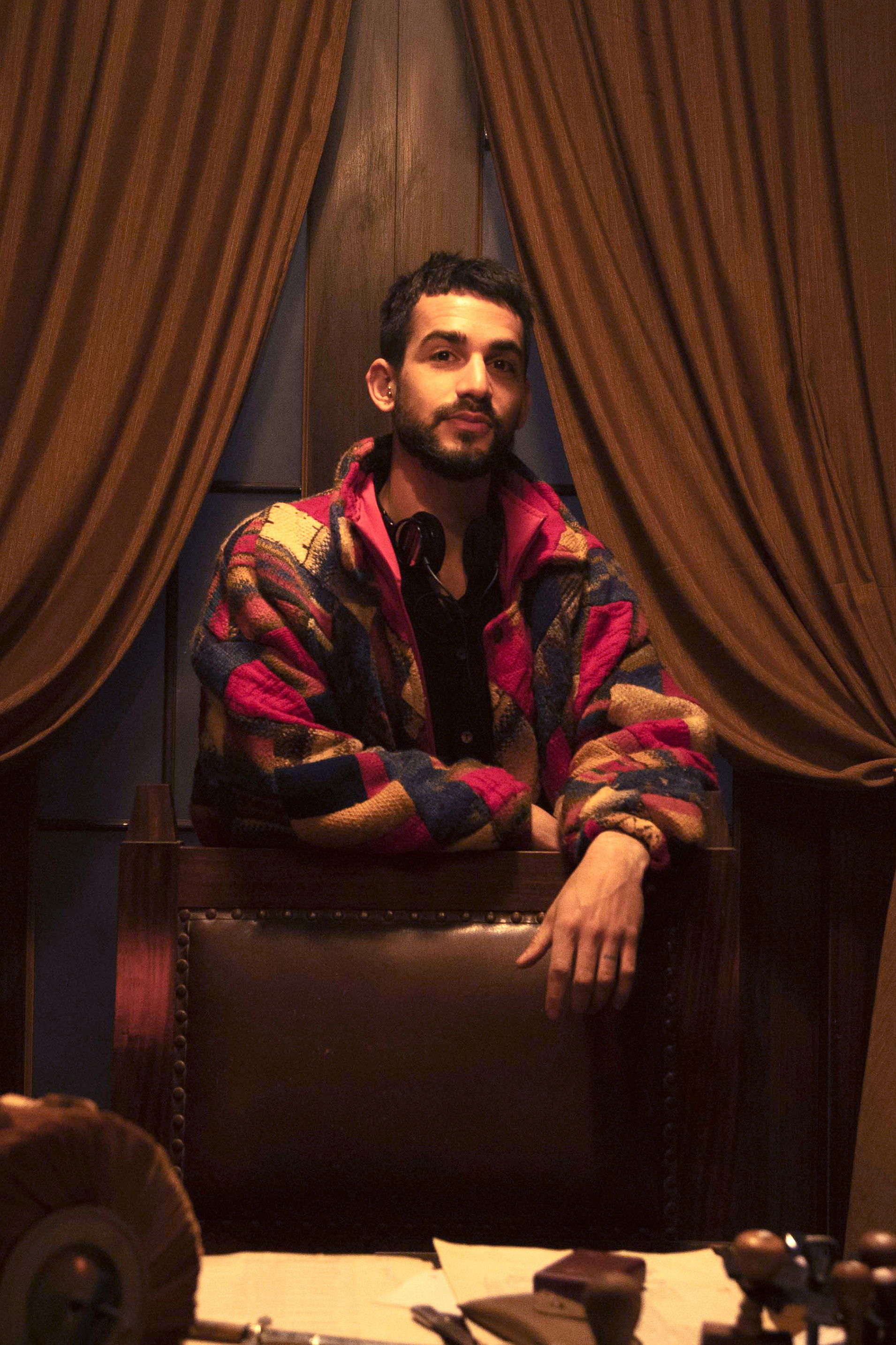 Ismael Zgaib backdrop