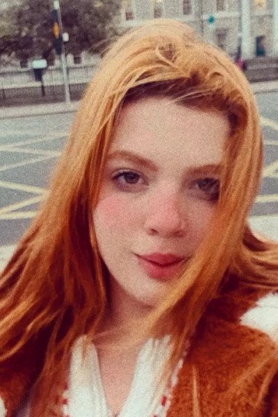 Ingrid Moreno backdrop