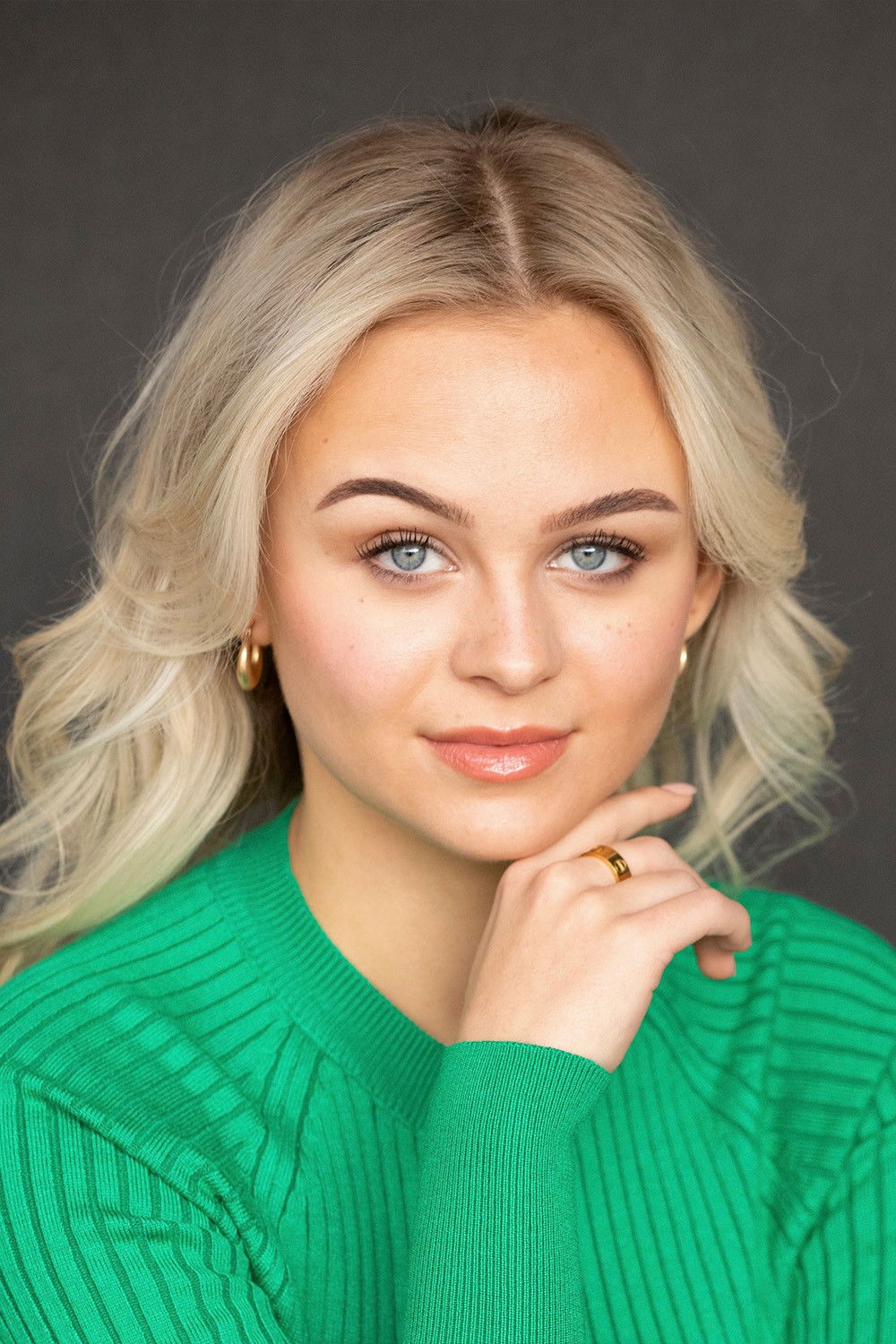 Kaitlyn Collins backdrop