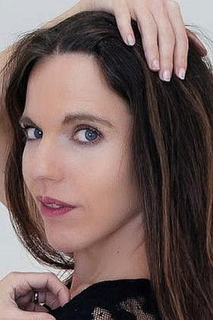 Vanesa Rovira backdrop