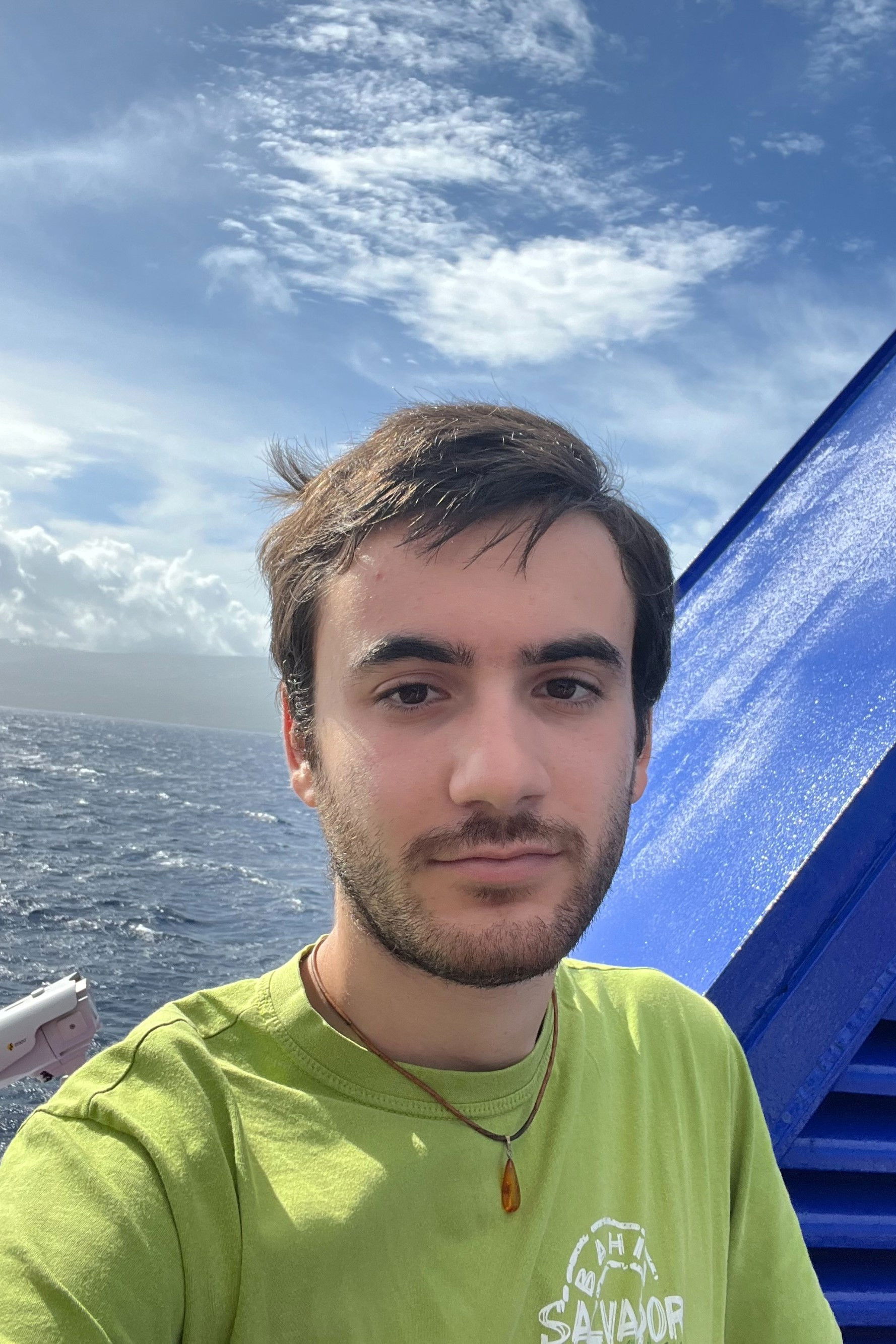 Jasmim Bettencourt backdrop