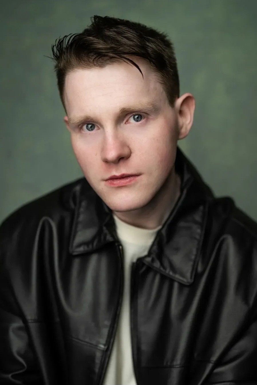 Mario McEntee backdrop