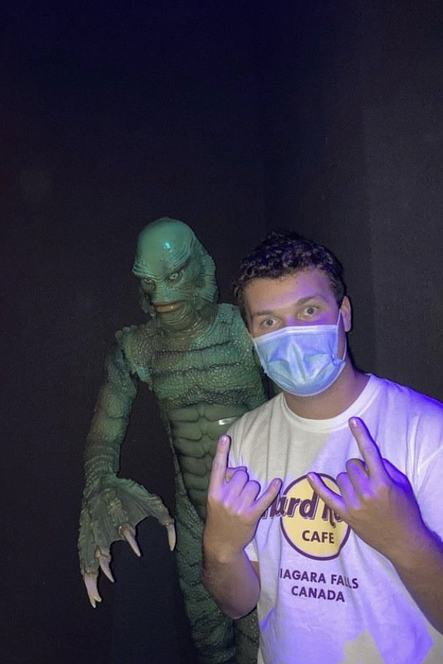 Luke Ruelland backdrop