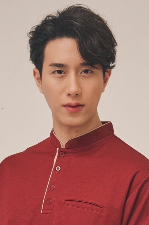 Sutthirak Tangsutthichai backdrop