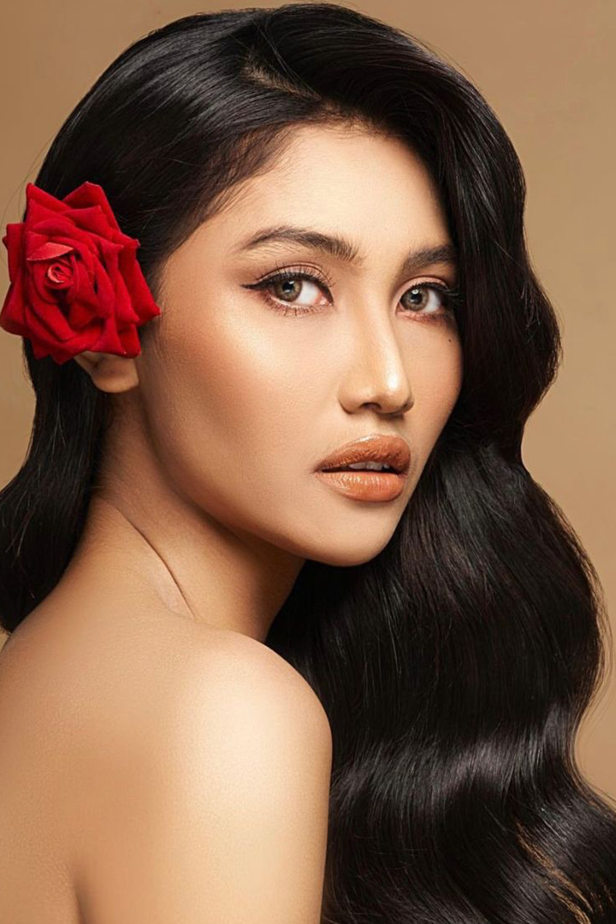 Riskyana Hidayat backdrop