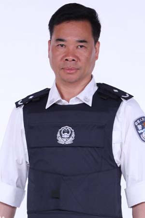 Xianchun Guo backdrop