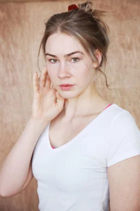 Maria Radomski backdrop