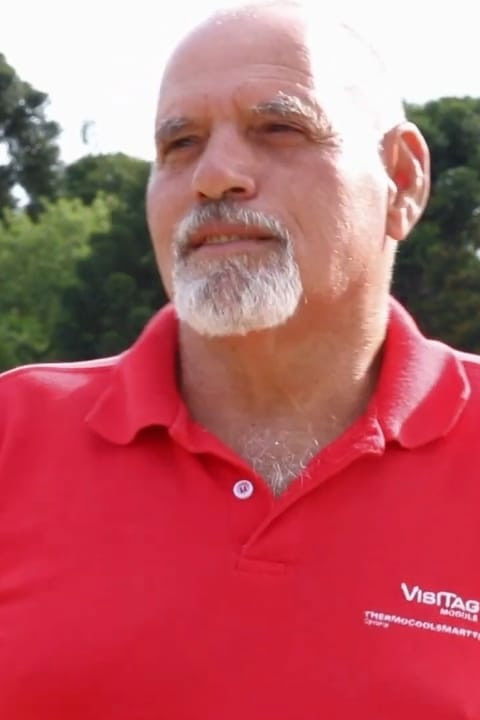 Oto Grota Fusquin backdrop