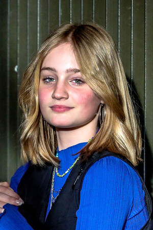 Saar Rogiers backdrop