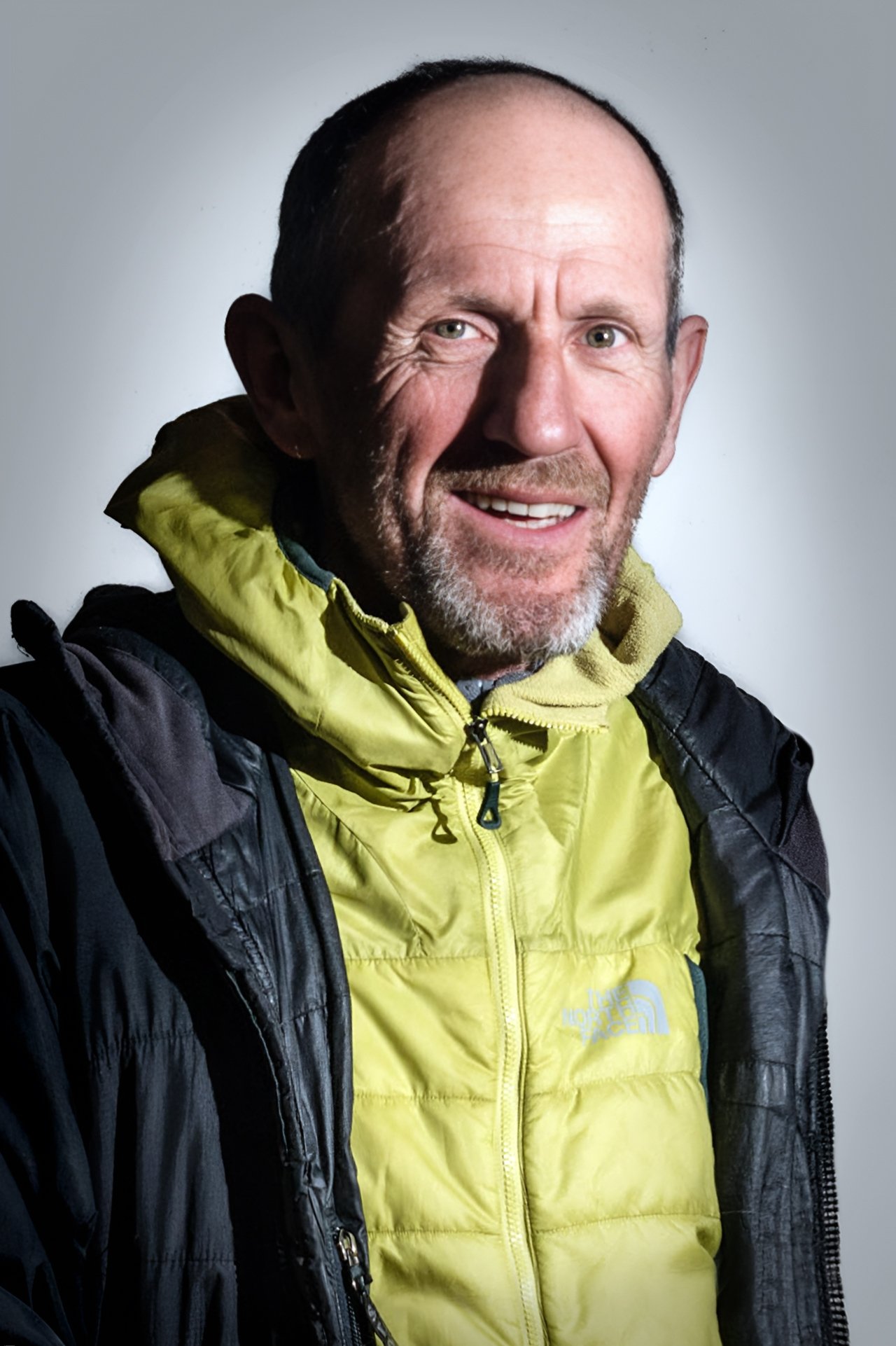 Stéphane Troussier backdrop