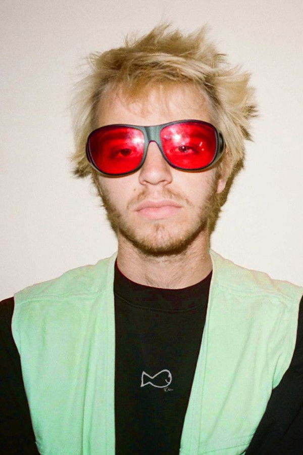 Alex Sovoda backdrop