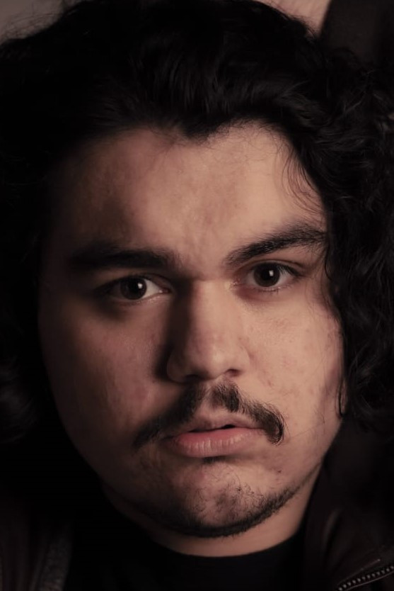 Alex Domingues backdrop