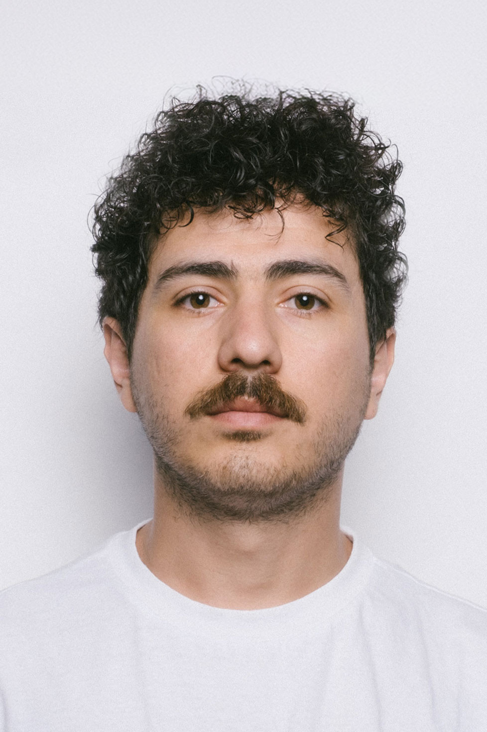 Kadri Doğan backdrop