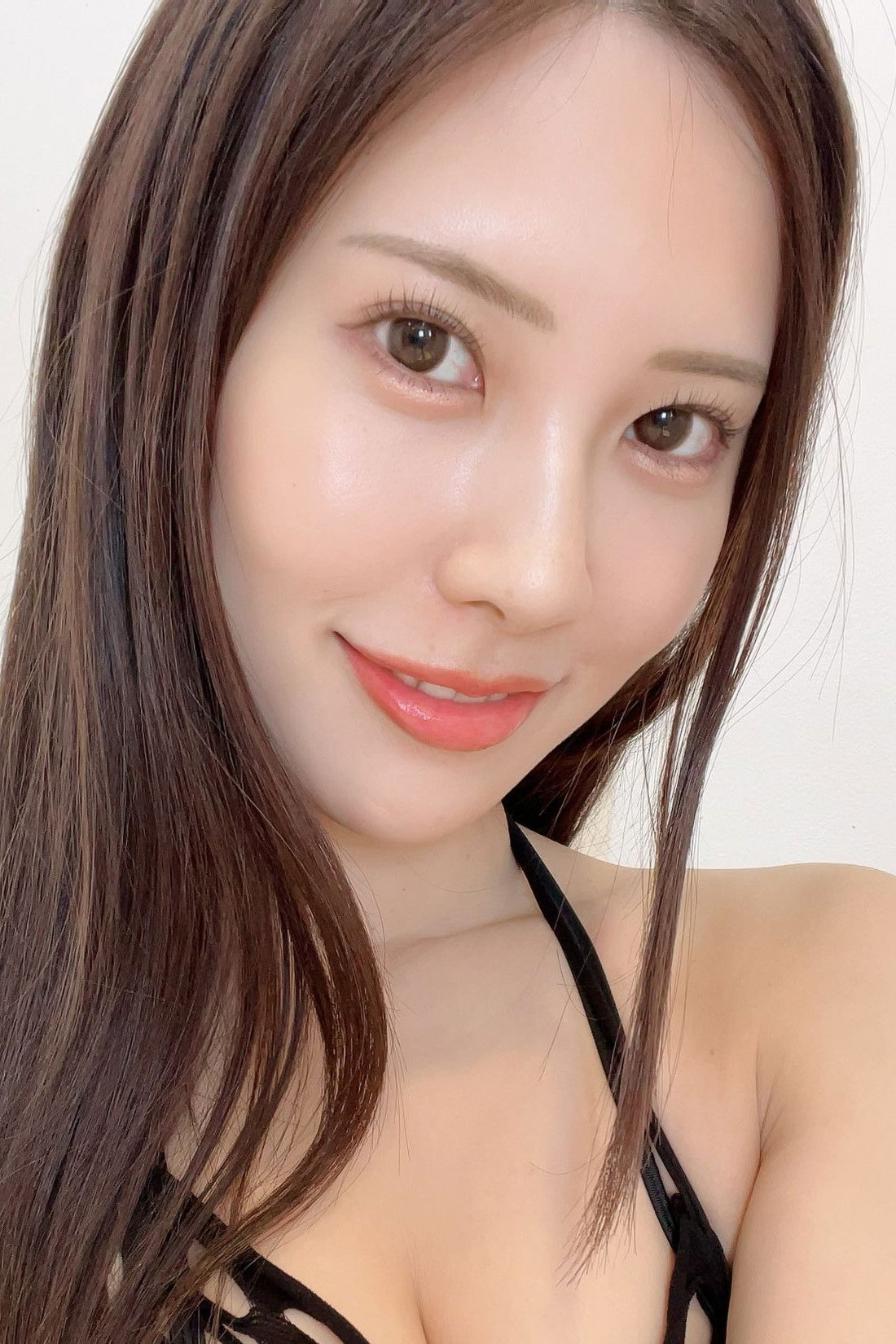 Asami Mizuhata backdrop