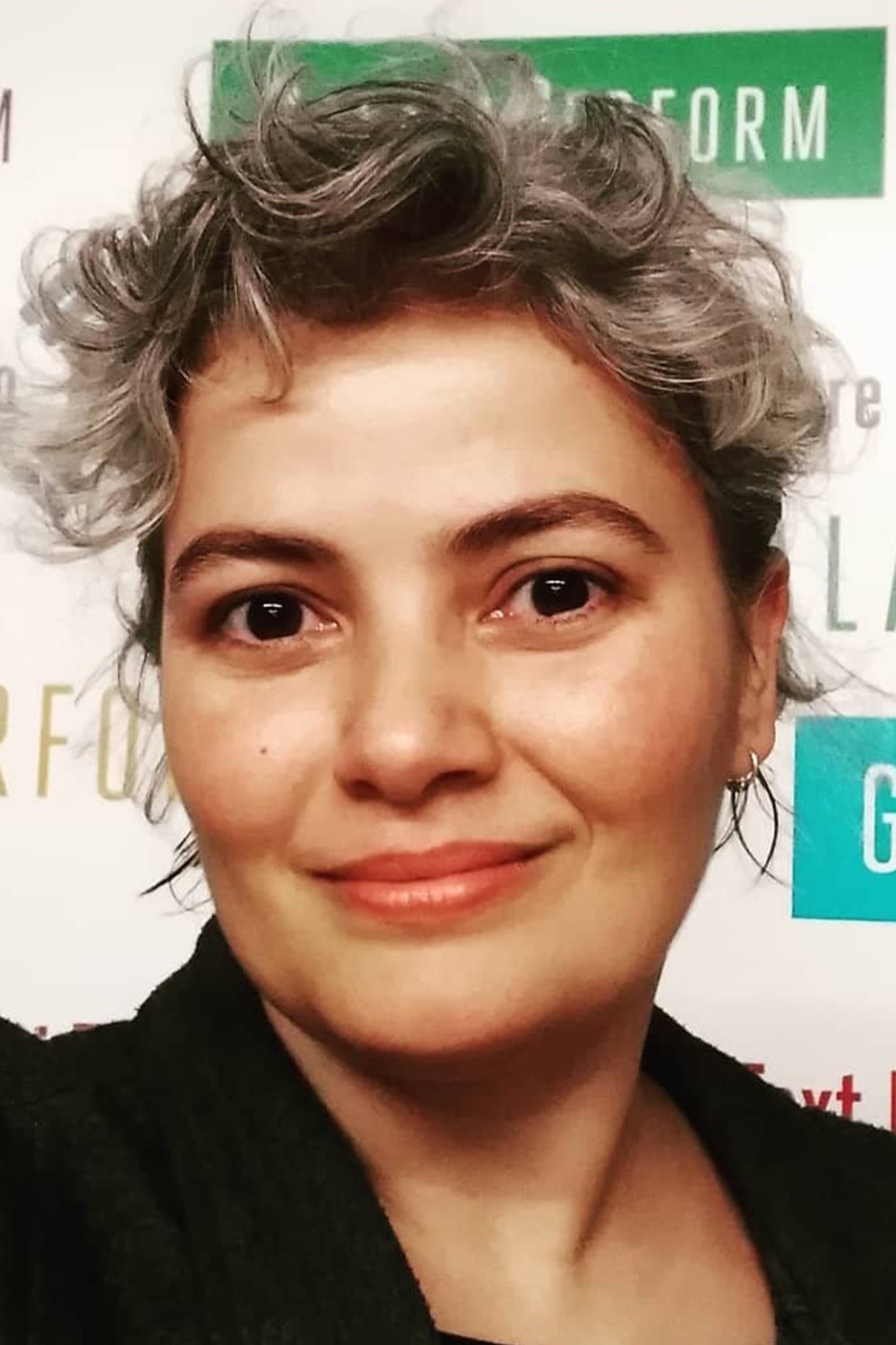 Güler Aşık backdrop