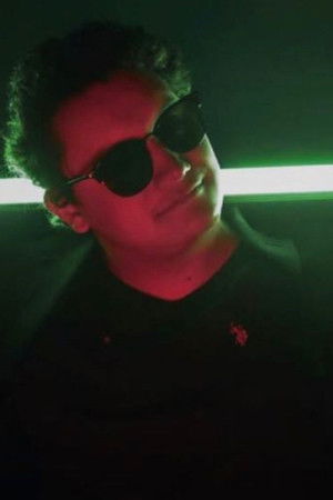 Ricardo Nava backdrop