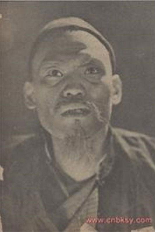 Zhou Fengwen backdrop