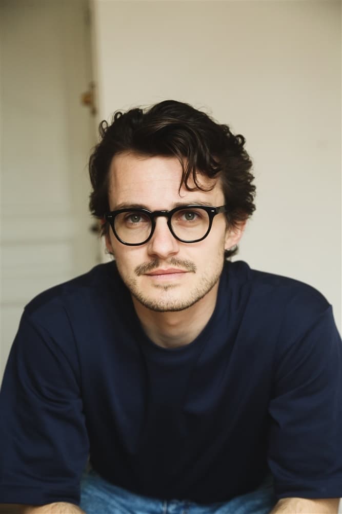 Cédric Salaun backdrop