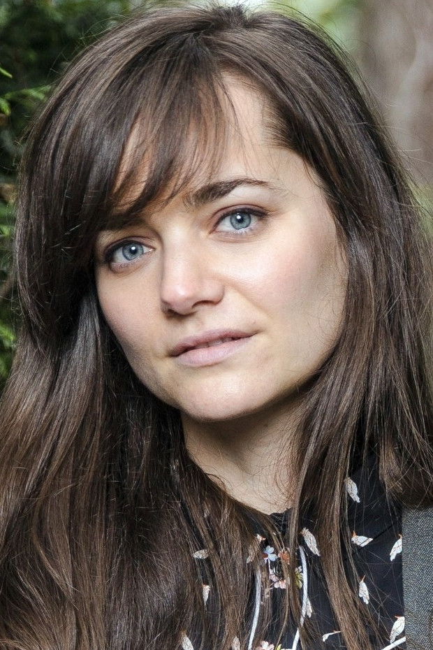 Alizé Oswald backdrop