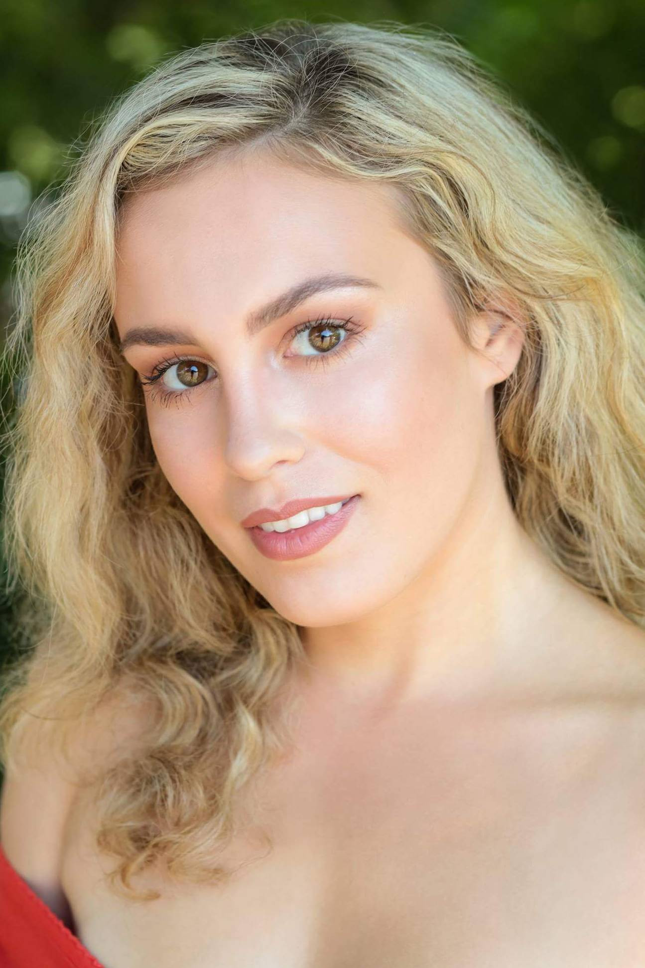 Alex Van Zeelandt backdrop