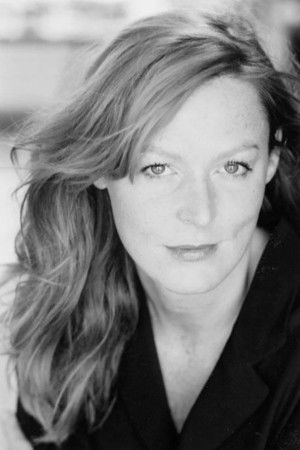 Agnès Roland backdrop