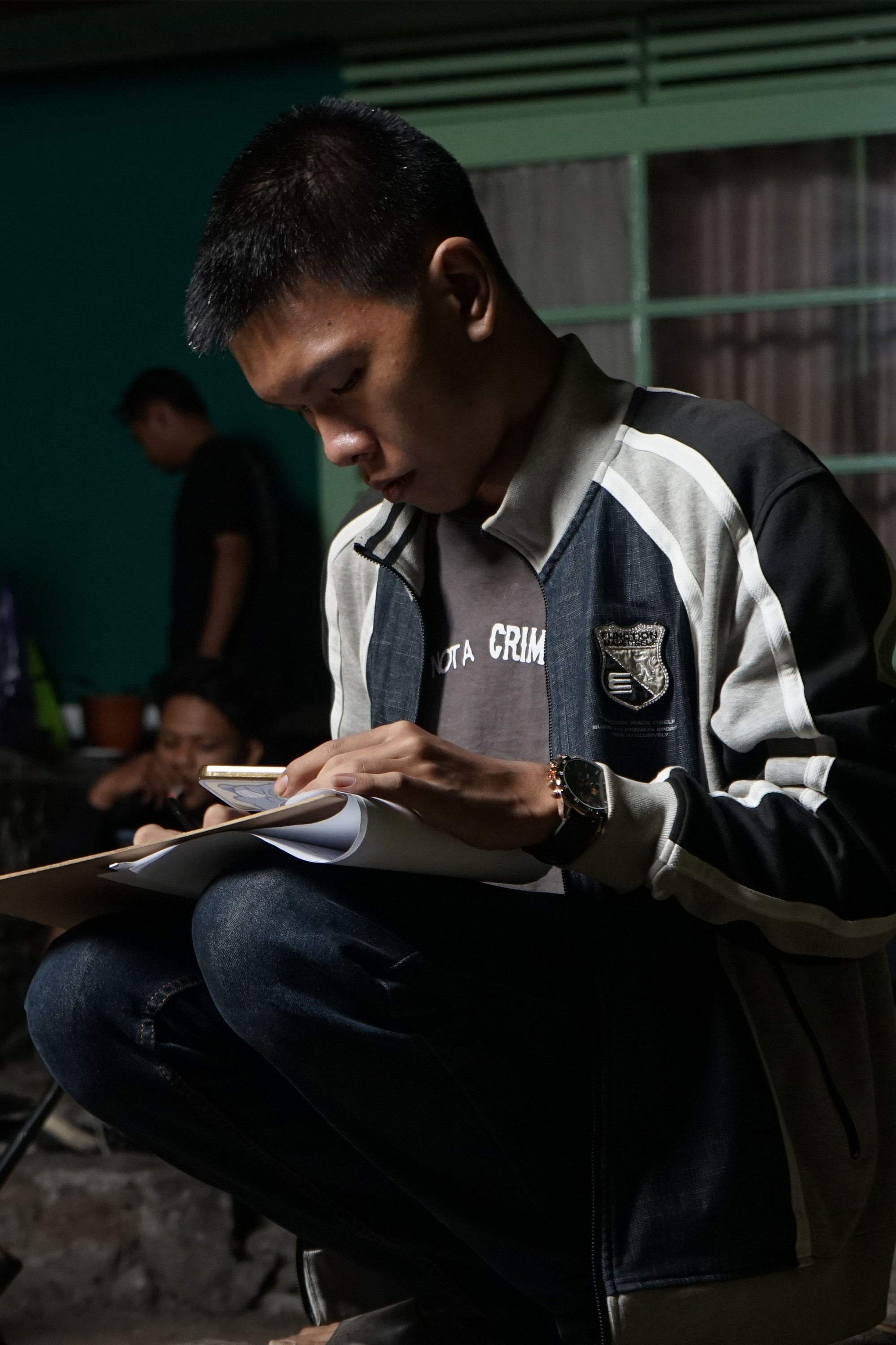 Lindo Habie backdrop