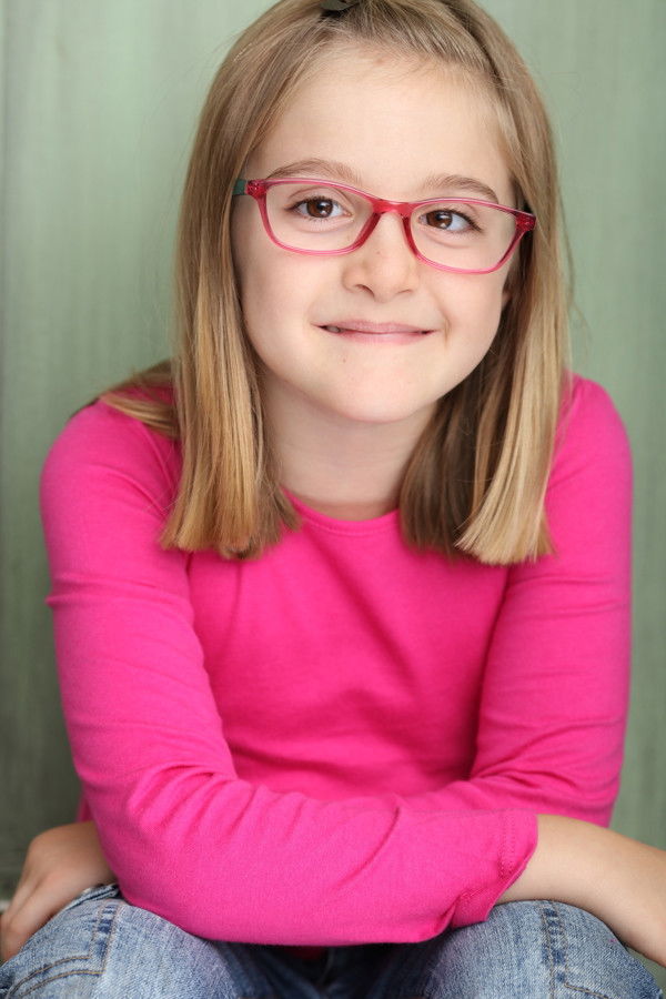 Lennon Grace backdrop