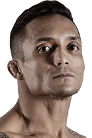 Walter Pereira Jr. backdrop