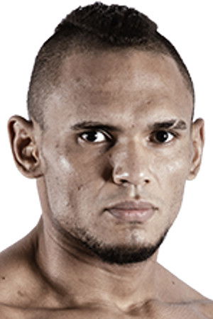 Herdeson Batista backdrop