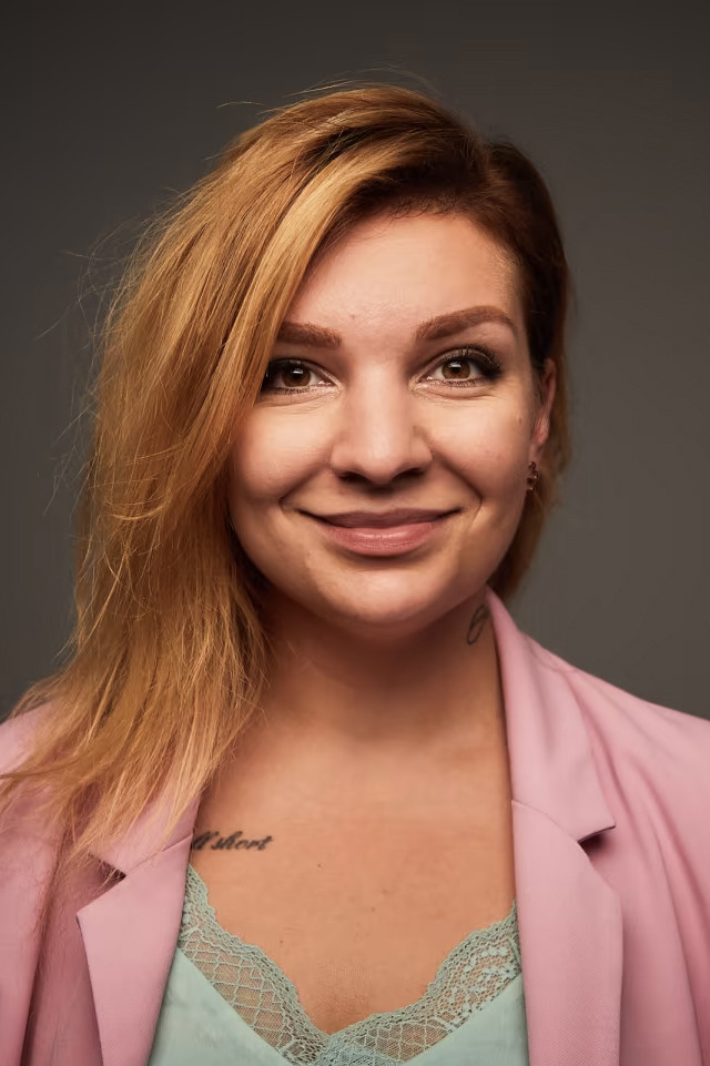 Simona Salátová backdrop