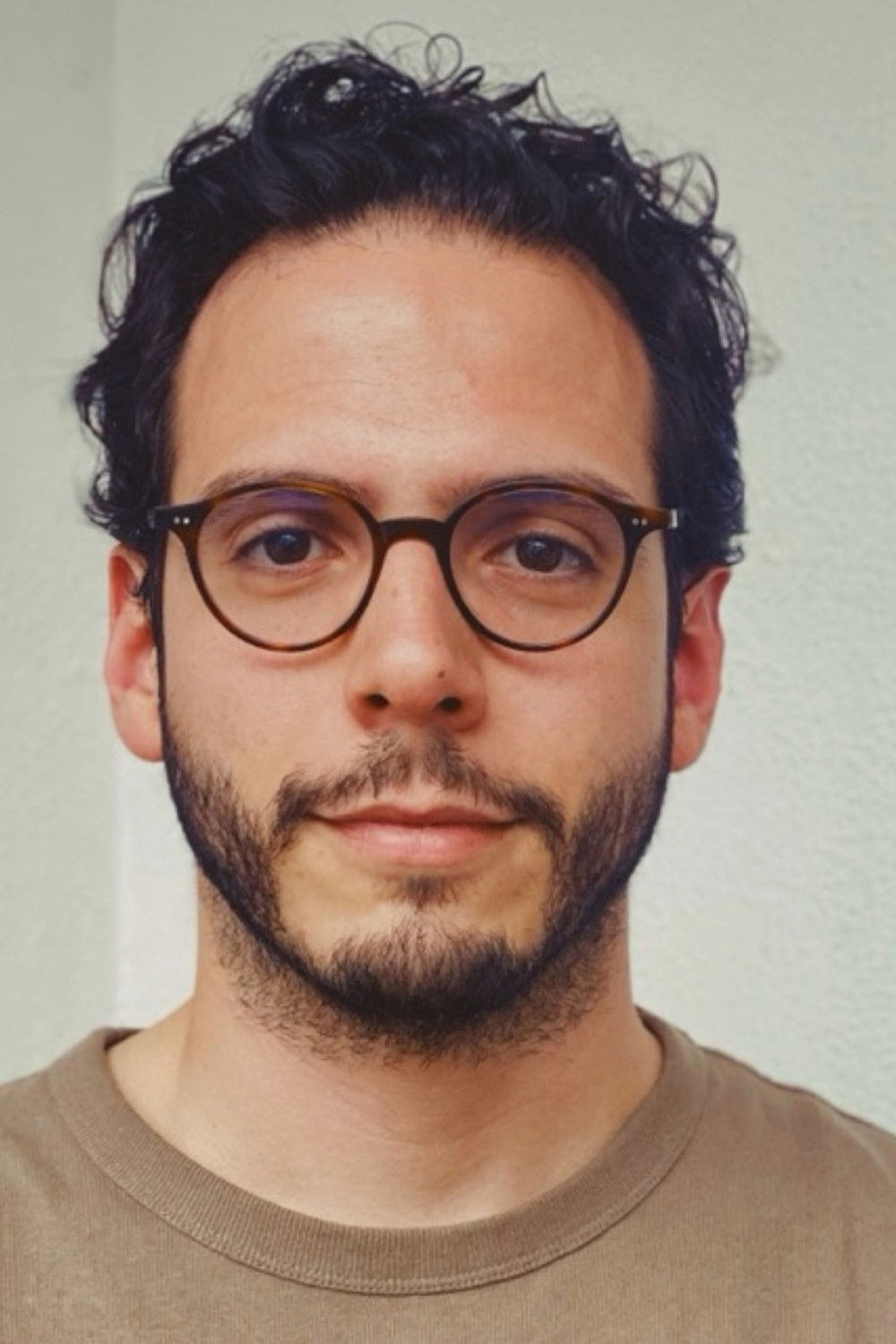 Daniel Mota backdrop